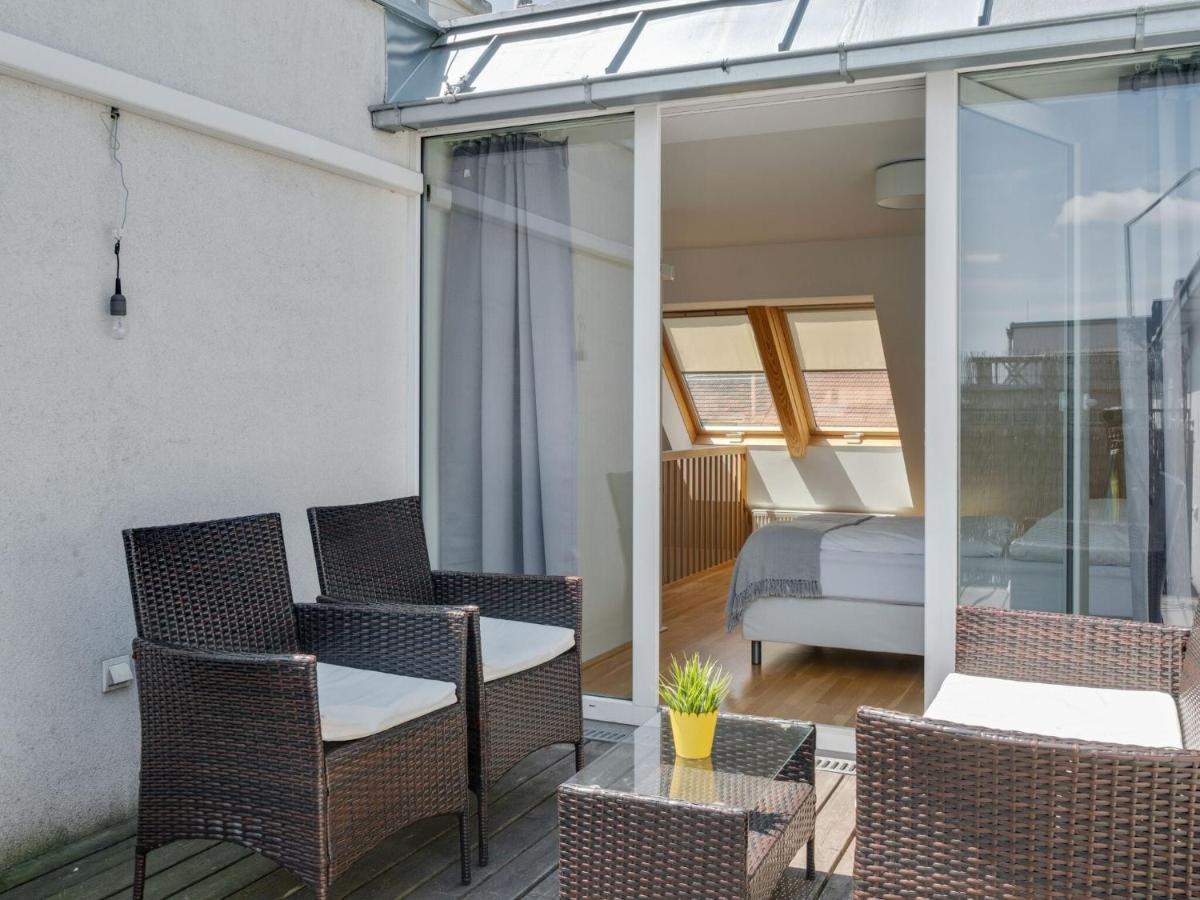Elegant In With Patio * Vienna